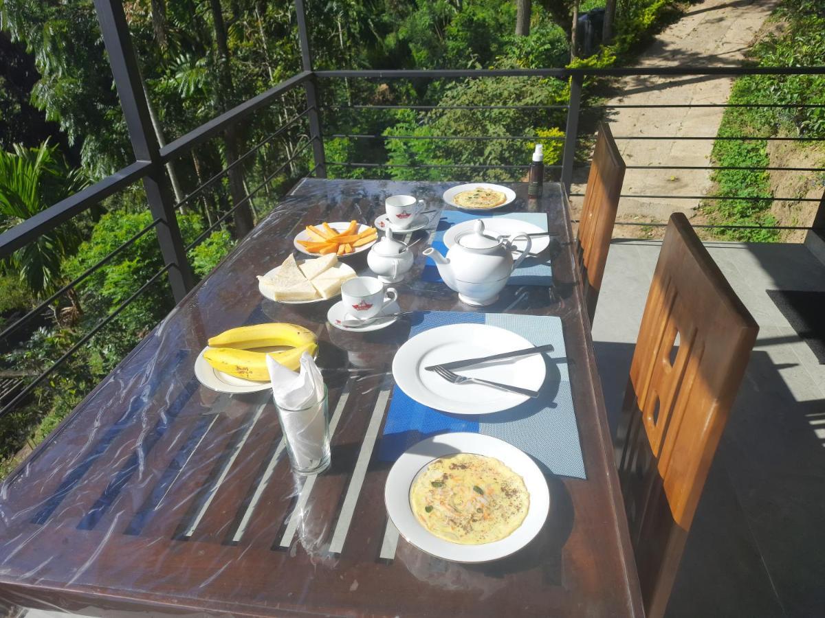 Bed and Breakfast Aloft View Ella Esterno foto