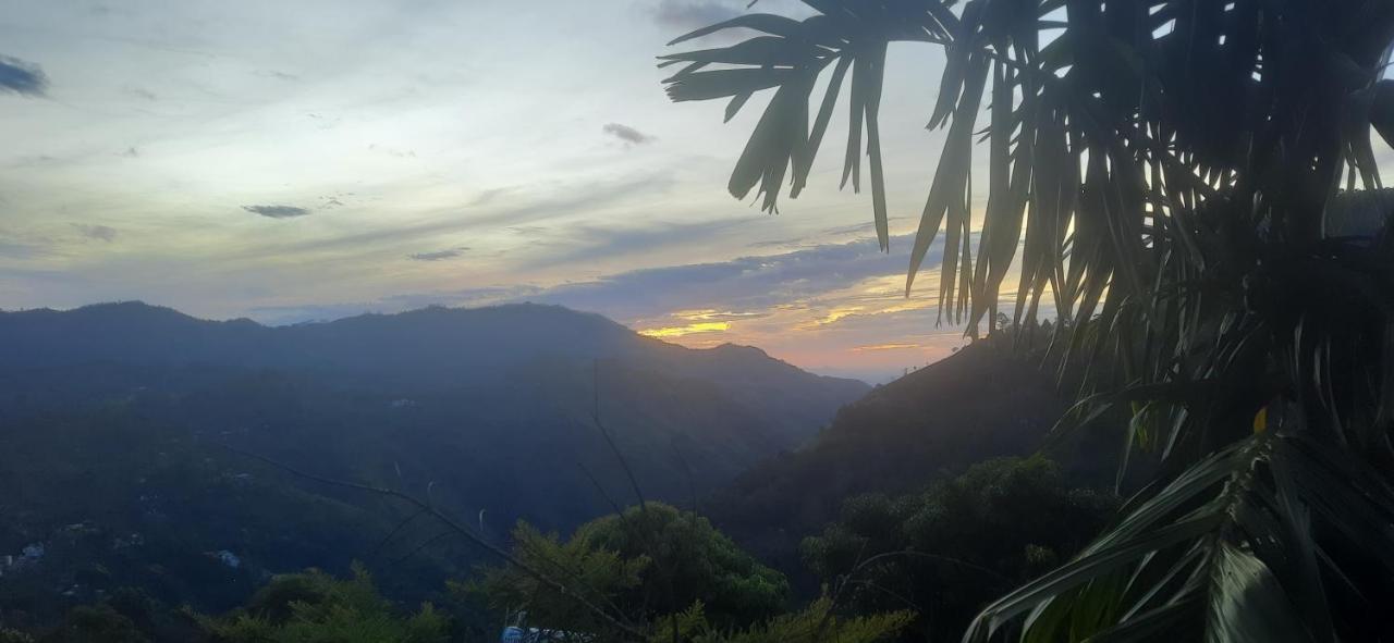 Bed and Breakfast Aloft View Ella Esterno foto