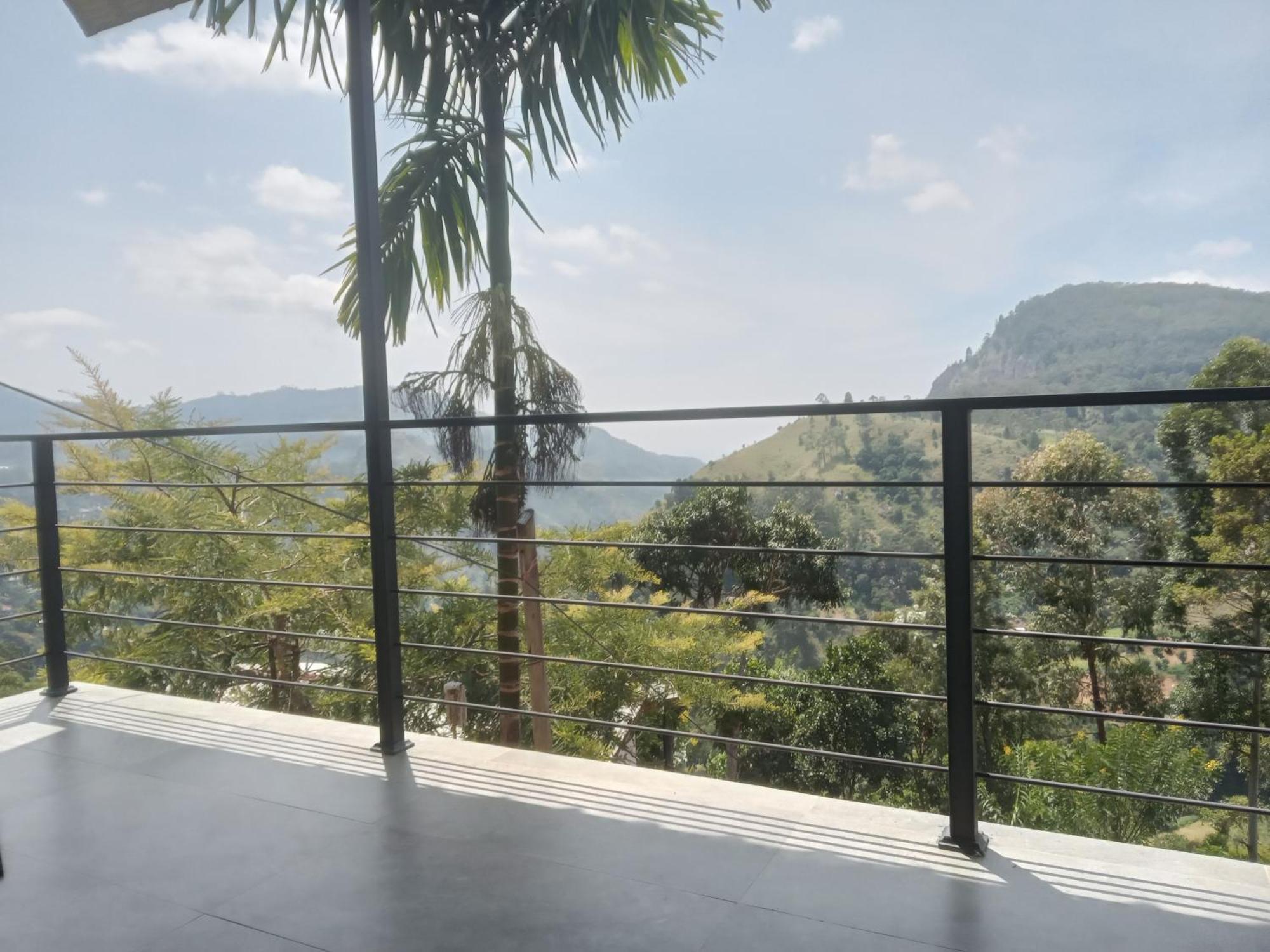 Bed and Breakfast Aloft View Ella Esterno foto